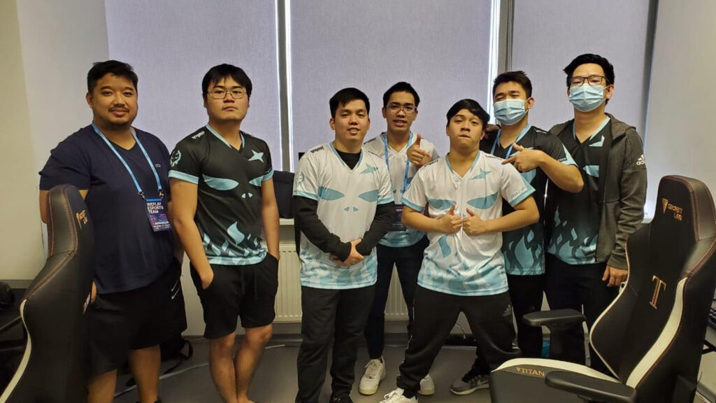 Quincy Crew's Dota 2 roster washout EternalEnvy's Black N Yellow Dota 2  roster in DPC Season 2