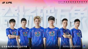 2021 LPL Summer Split official team photo of LNG Esports