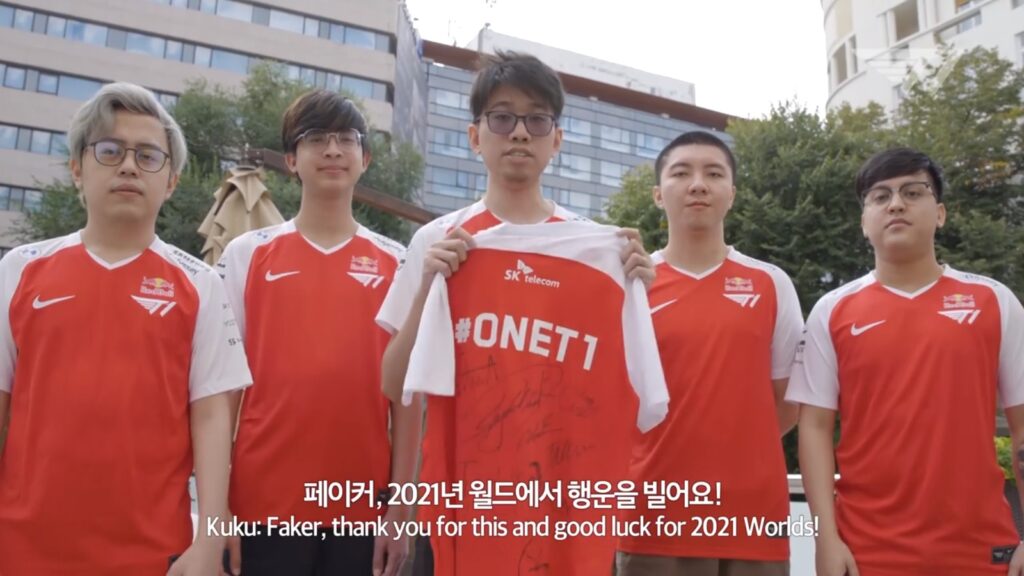 T1 Superstars Faker And Kuku Cheer Each Other On At Worlds 2021 And ...