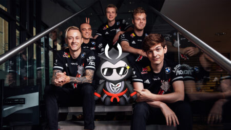 G2 Esports' 2021 League of Legends roster featuring Rekkles, Caps, Jankos, Wunder, and Mikyx.