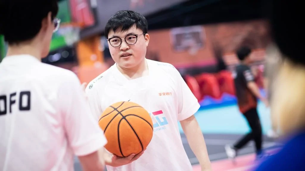 Uzi, jugador profesional de League of Legends, Bilibili Gaming