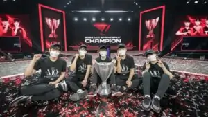 LCK Spring 2022 playoffs final T1 trophy