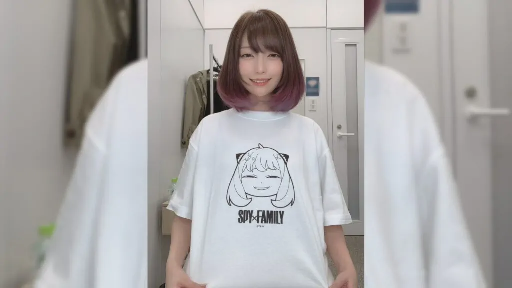 Uniqlo's Spy x Family shirt pays homage to Anya smug face meme