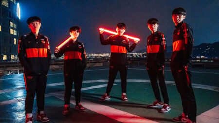 T1 in night photoshoot for MSI 2022