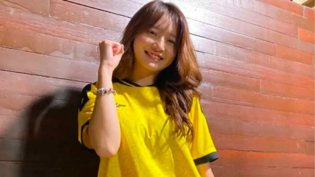 ONIC Esports' Vior is the sole female player competing in MPL ID Season 9 Viorenita “Vior” Sutanto of ONIC Esports