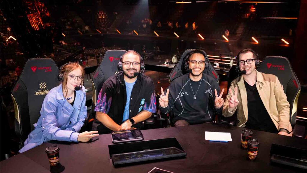 aevilcat, Goldenboy, Benkai, Achilios on Valorant Champions 2022 desk