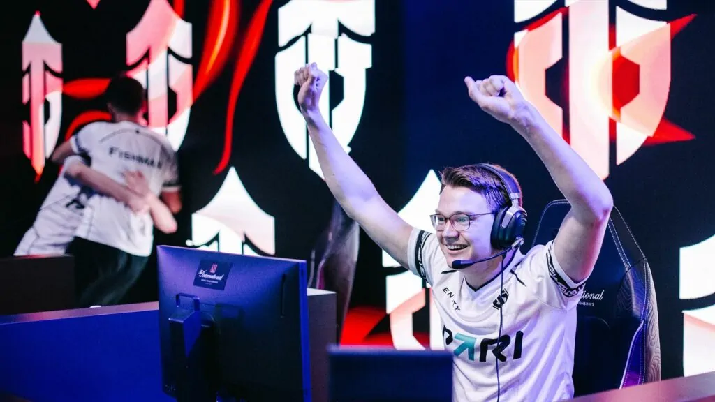 Stormstormer moves to Entity's inactive roster Entity Stormstormer at TI11