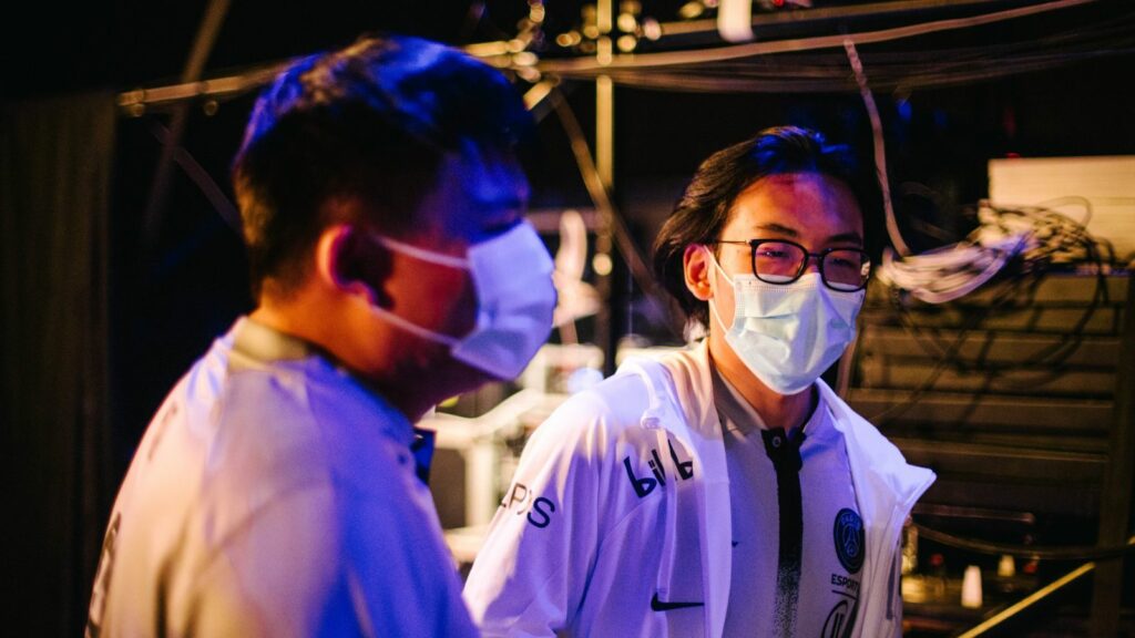 Faith_bian wants PSG.LGD to play confidently in his final games at TI11