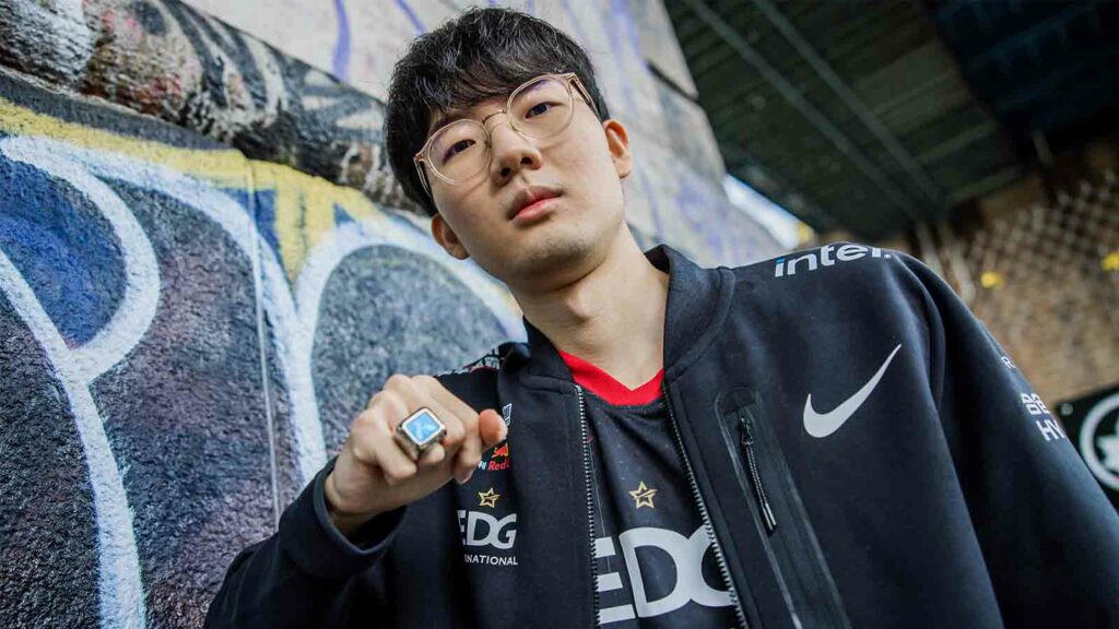 Faker's contract expires today, reportedly considering LCS