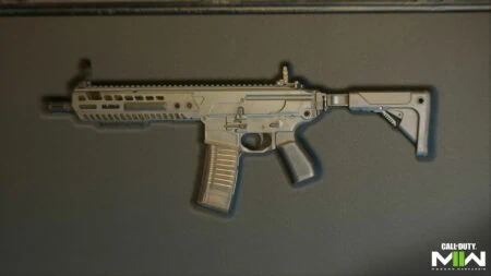 Call of Duty Modern Warfare 2 M13B assault rifle