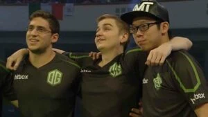 OG Fly, N0tail, and Moonmeander at Frankfurt Major 2015