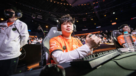 League of Legends Hanwha Life Esports Clid Smiles for the Camera LCK Spring 2023