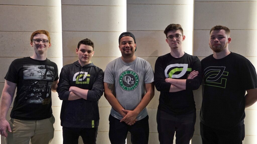 Methodz visto con ex compañeros de OpTic Gaming