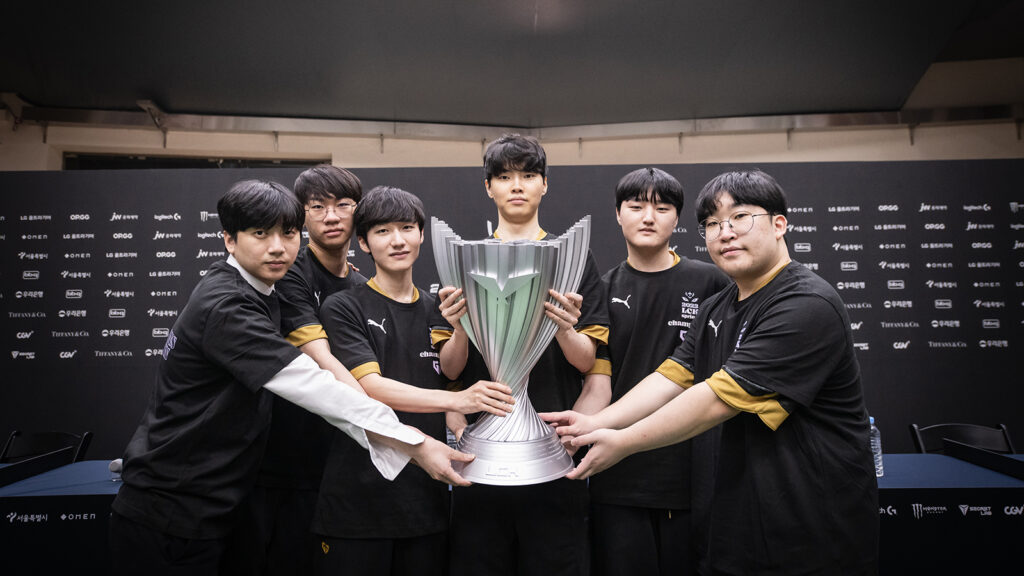 League Of Legends LCK Spring 2023 Gen.G holds trophy during post-match conference