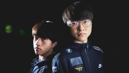 T1 Faker and Keria in black background at Worlds 2022