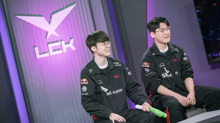 T1 players Faker and Gumayusi