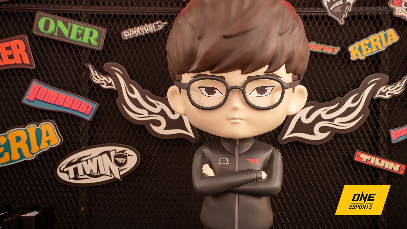 League of Legends LOL T1 Faker Figure Official Goods