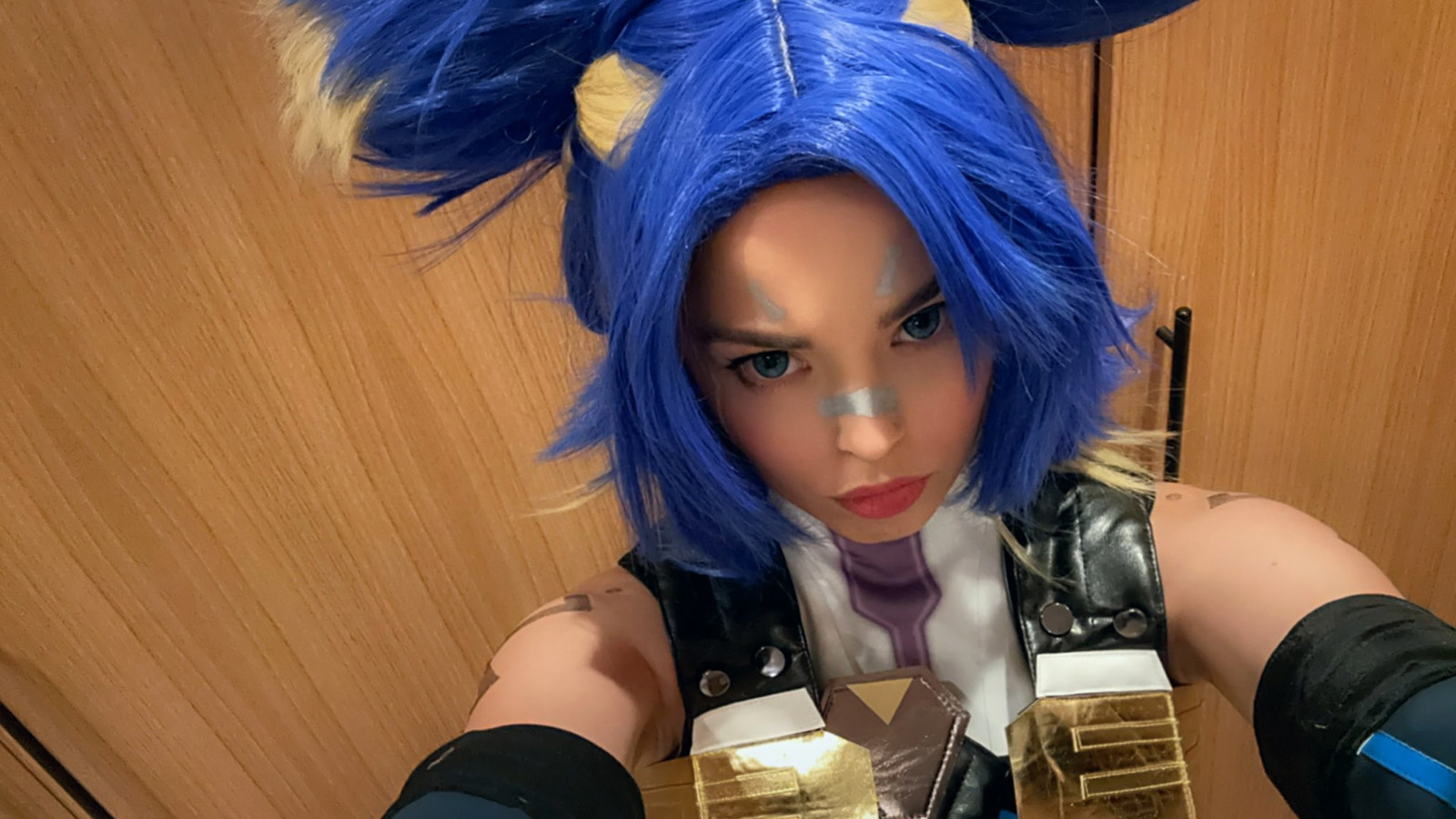 Valkyrae's Neon cosplay is what Filipinos love to see | ONE Esports