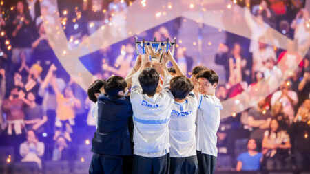 SAN FRANCISCO, CALIFORNIA - NOVEMBER 05: DRX celebrates their victory with a trophy lift at the League of Legends World Championship Finals on November 5, 2022 in San Francisco, CA.