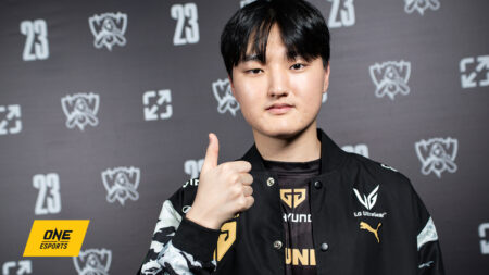 League of Legends Gen.G Peyz post match interview with ONE Esports with his thumbs up