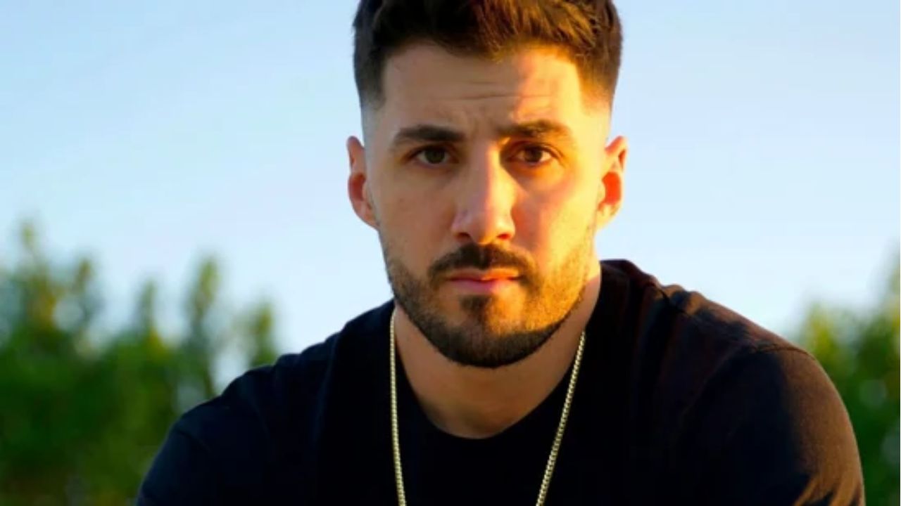 Nickmercs signs huge $10 million contract with Kick