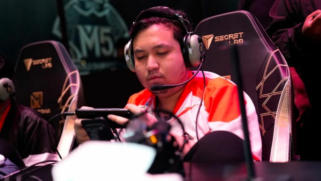 These 2 roam heroes gets you Epic to Mythic, says Baloyskie | ONE Esports