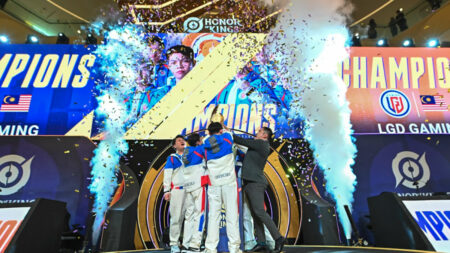 Honor of Kings Invitational Season 2 champions LGD Gaming MY