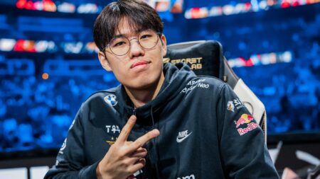 Moon "Oner" Hyeon-joon of T1 prepares to compete at the League of Legends World Championship Semifinals on October 29, 2022 in Atlanta, GA.