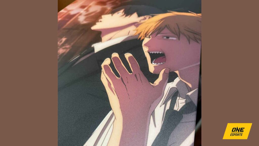 Foto de la colección Displate Chainsaw Man que muestra a Aki fumando y Denji bostezando.