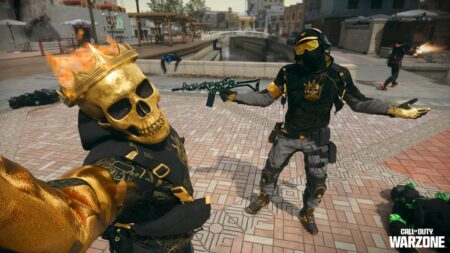 Warzone Ranked Play operators seemingly taking a selfie on Urzikstan map