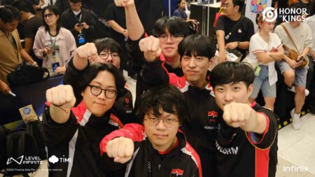 Nongshim Redforce doing punch poes at Honor of Kings Invitational Season 3