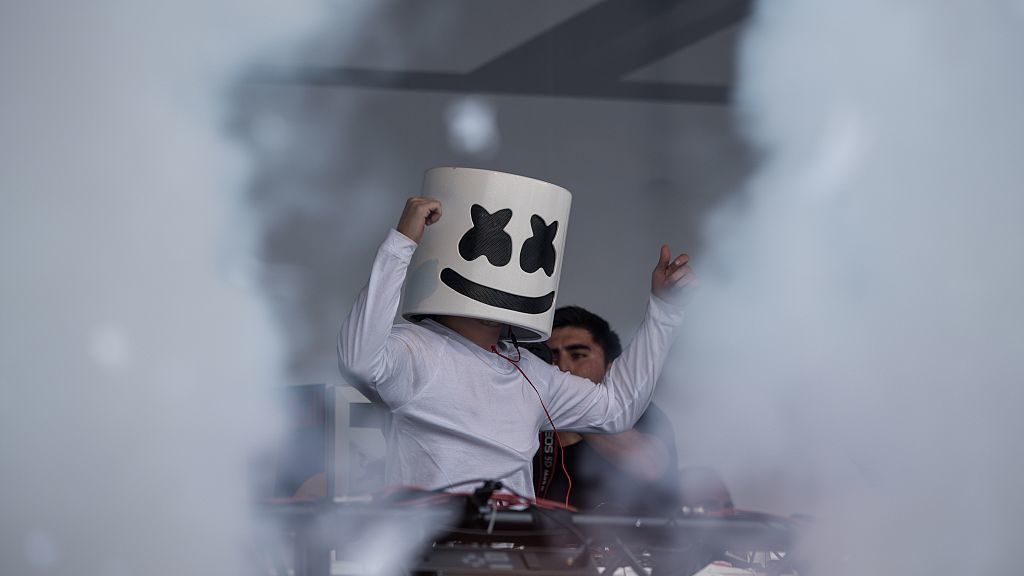 Nine musicians who are also gamers