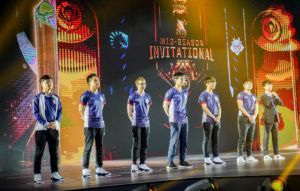 MSI 2019 day 3 sees fans hyped for a great NA-EU finals (pictures)