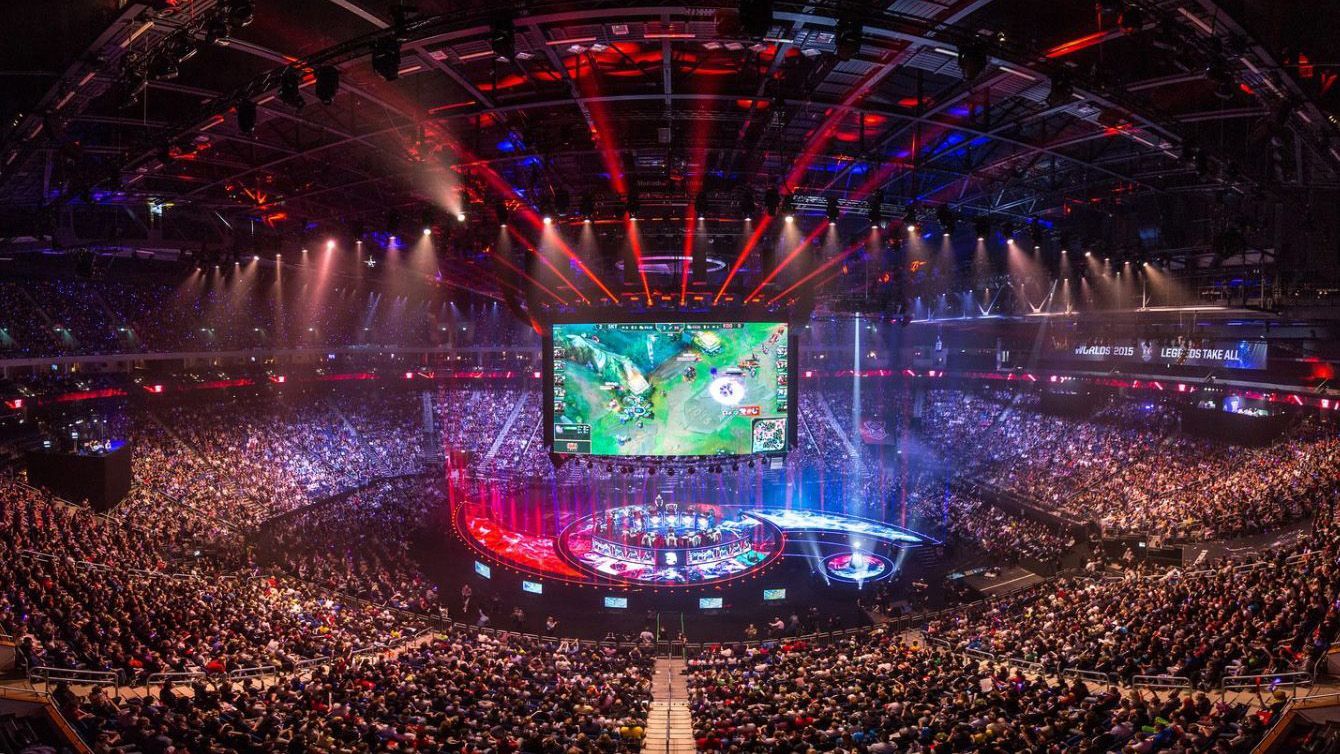 Reigning League of Legends World Champions FunPlus Phoenix Knocked