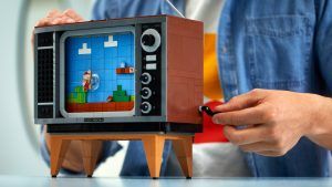 Hand-crank a level of Super Mario Bros. on Lego's new 2,646-piece NES kit