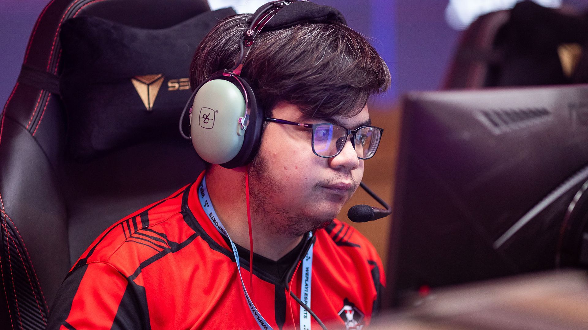 Raven quitte Geek Fam pour Fnatic