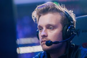 Watch Dota 2 legend JerAx hit an all headshots triple kill using a drawing tablet OG's JerAx at The International 2019 (TI9)