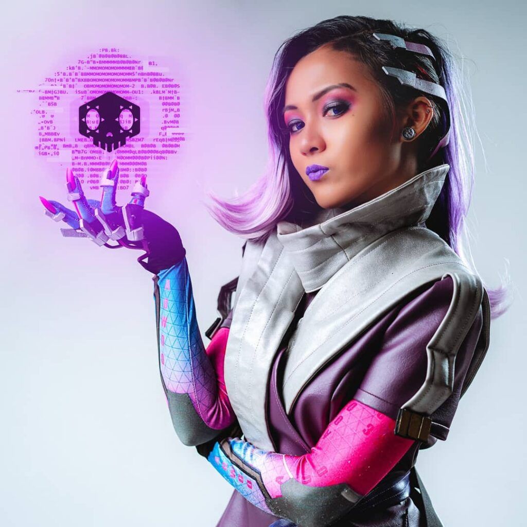 Filipina cosplayer Foxrots explains what it takes to be a professional ...