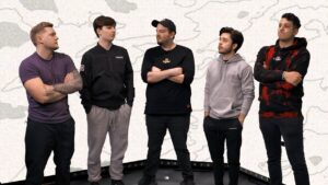 100 Thieves Ethan, Image of 100 Thieves in 100 Thieves Tier List video