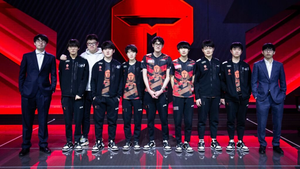 Top Esports on stage during 2021 LPL Spring