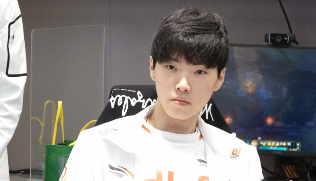 League of Legends pro player Chovy from Hanwha Life Esports is one of the mid laners to watch out for at Worlds 2021.