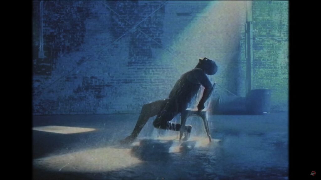 Will Neff recreating the iconic Flashdance scene in his 100 Thieves announcement video