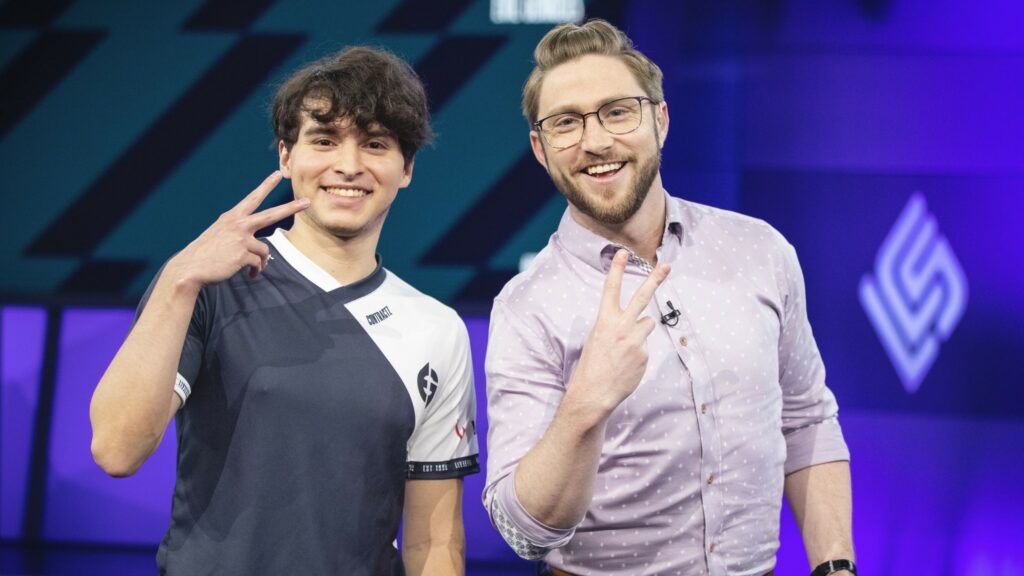 Evil Geniuses Contractz next to host Dash during the 2021 LCS Summer Split