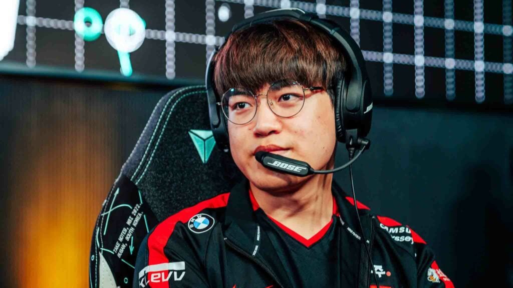 T1 Gumayusi on MSI 2022 stage
