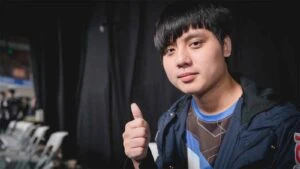 Flash Wolves mid laner Maple at Worlds 2017 Group Stage in Wuhan, China