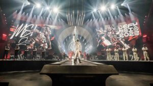 MSI 2023 Grand Finals Opening Ceremony featuring Che Lingo with JD Gaming and Bilibili Gaming