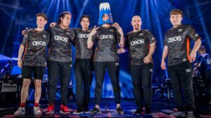 Fnatic poses onstage after victory against Evil Geniuses at VALORANT Masters Tokyo Brackets Stage at Tipstar Dome Chiba on June 21, 2023 in Tokyo, Japan