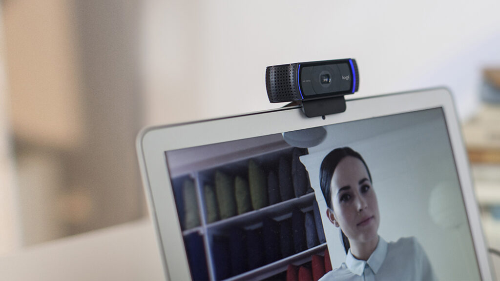 Logitech C920x HD Pro Webcam, Full HD 1080p/30fps Video Calling, Clear Stereo Audio, HD Light Correction, Works with Skype, Zoom, FaceTime, Hangouts, PC/Mac/Laptop/Macbook/Tablet - Black