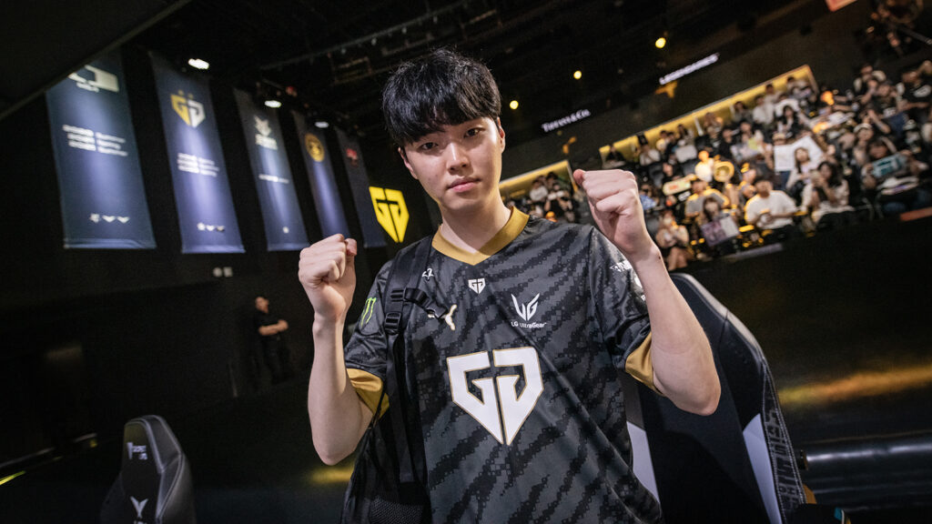 League of Legends Gen.G Chovy poses for a photo after their match with his fists up