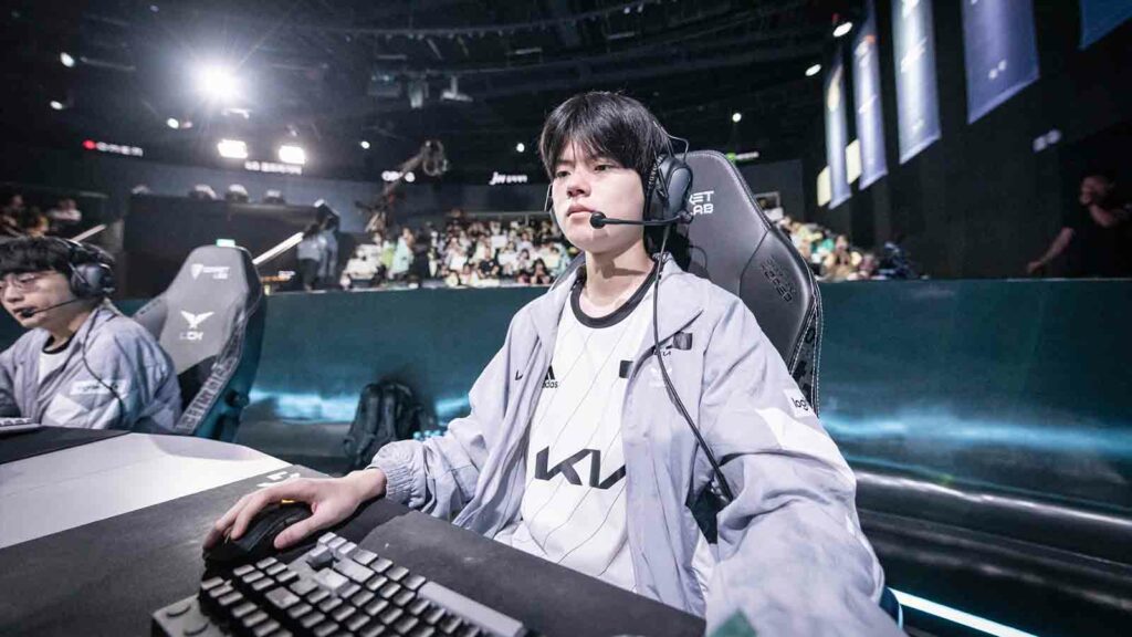 Dplus KIA bot laner Deft competing at LoL Park